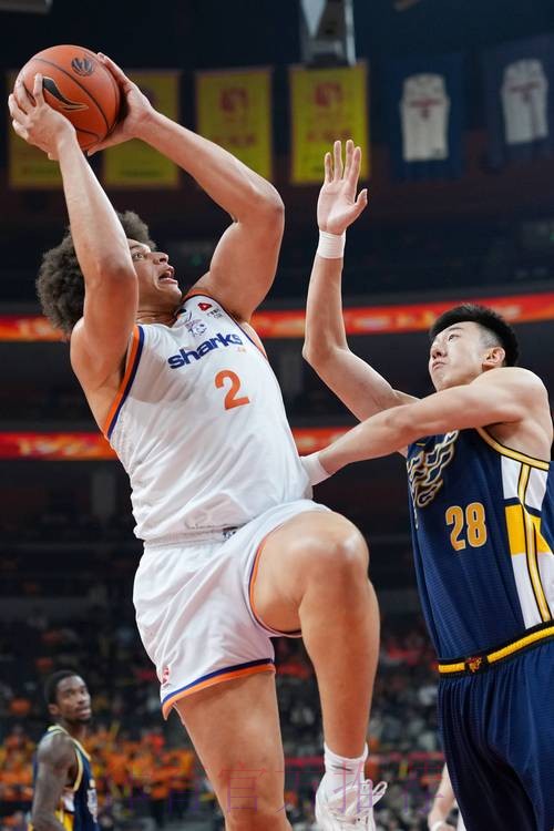 常规赛1月15日:广东东阳光VS上海久事 萨姆纳集锦 常规赛1月15日:广东东阳光VS上海久事 萨姆纳集锦